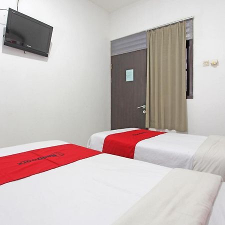 Reddoorz @ Soekarno Hatta 2 Malang Extérieur photo