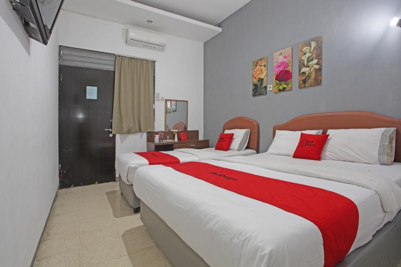 Reddoorz @ Soekarno Hatta 2 Malang Extérieur photo