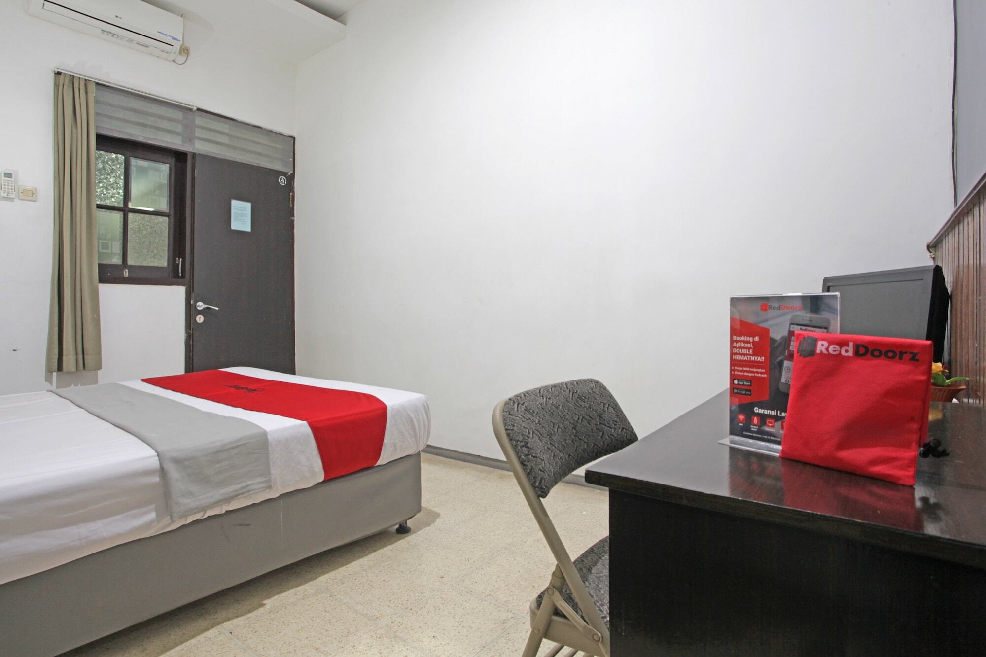 Reddoorz @ Soekarno Hatta 2 Malang Extérieur photo